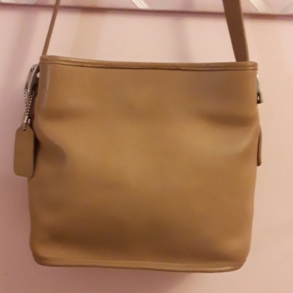 Vintage 90's Coach Bucket Tote Bag - Picture 2 of 13